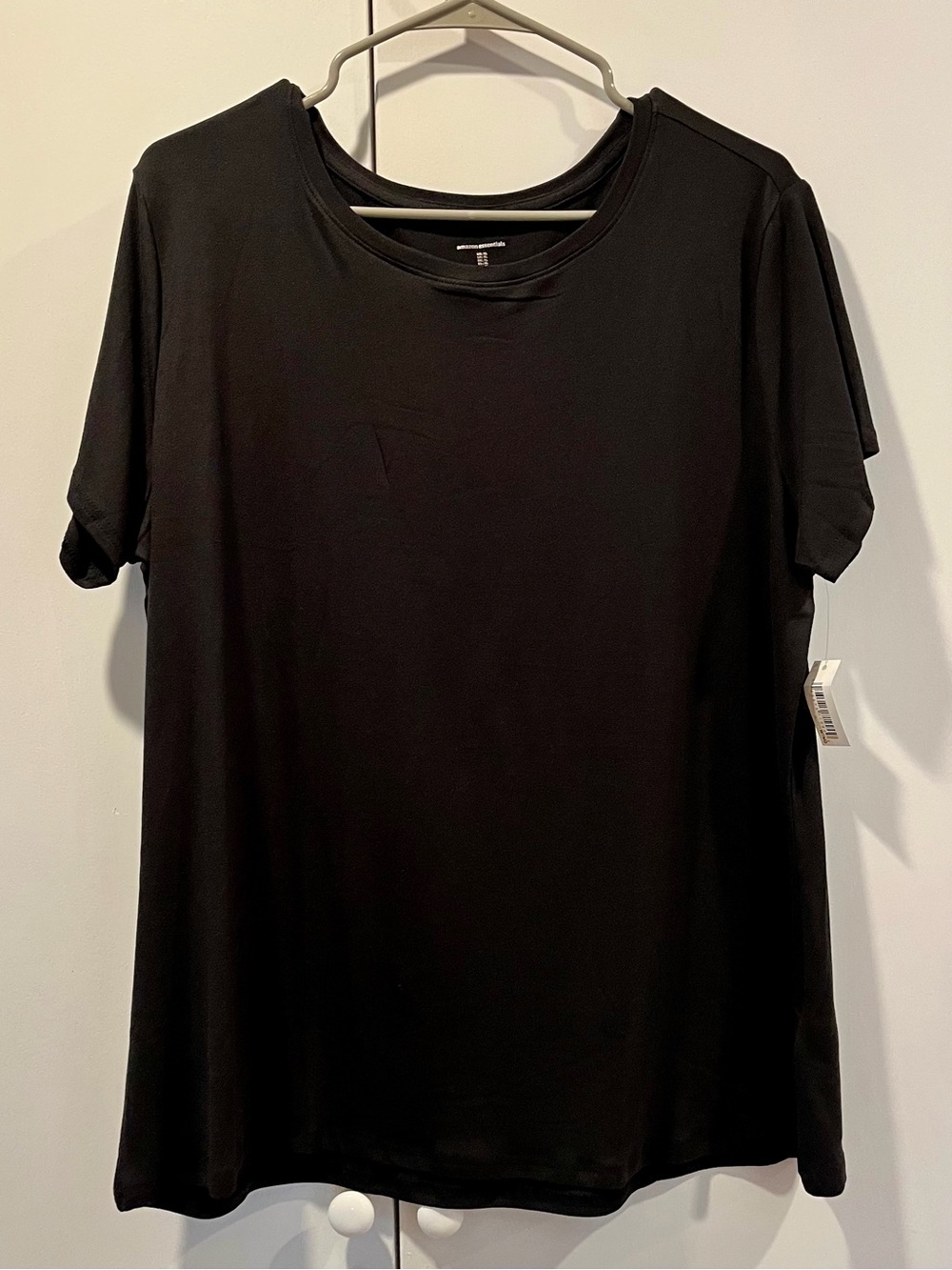 Amazon Essentials Black Short Sleeve Women's Tee